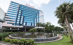 โรงแรมเซ็นทารา และคอนเวนชันเซ็นเตอร์ อุดรธานี